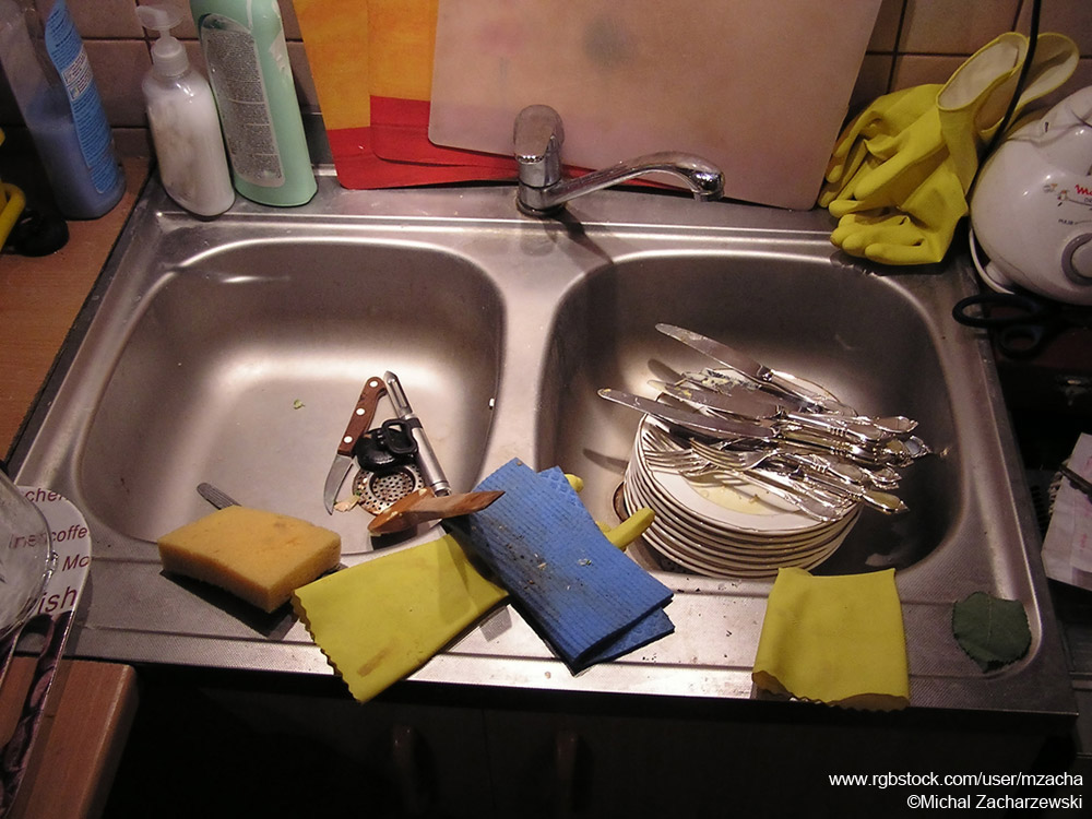 Dirty dishes in a sink. If you're feeling as though you cannot keep up with your life, online counseling for women in missouri could help. You may even have low grade anxiety st. louis, mo. Focus on your health with maternal mental health counseling st. louis, mo. Contact Marble Wellness today! We serve Kirkwood and St. Louis areas.