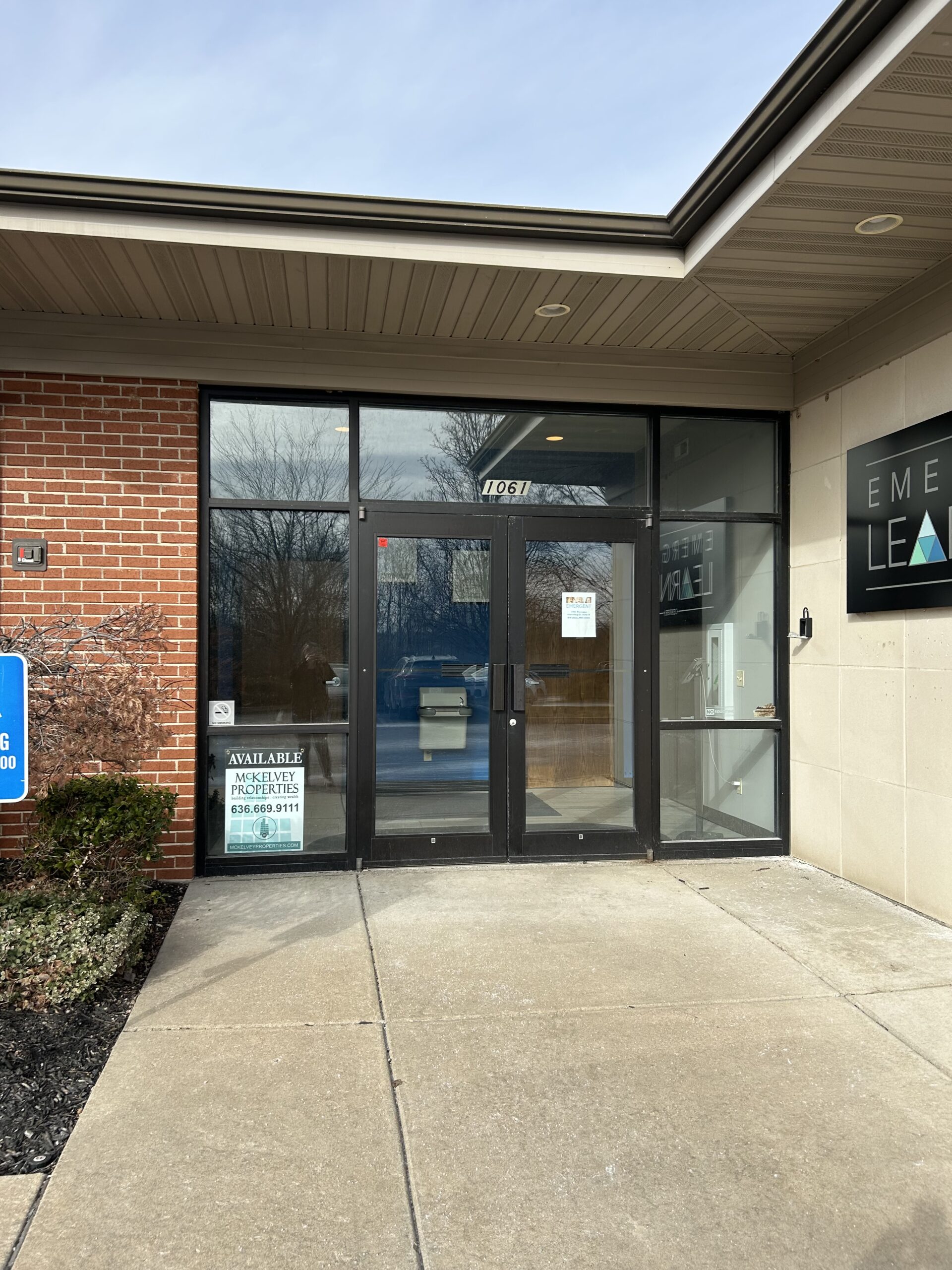 Lake St. Louis Office Center Entrance. Men and women can visit for therapy in Lake St. Louis, MO. Meet with a Wentzville-area therapist for anxiety, depression, maternal overwhelm, and more. Now serving Troy, O’Fallon, Cottleville, Weldon Spring, Defiance, Augusta, Marthasville, Warrenton, Foristell & beyond.